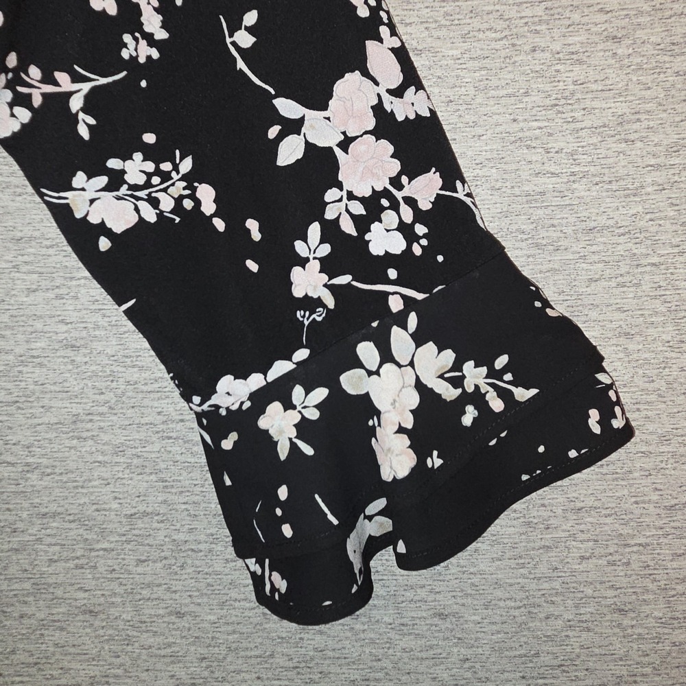 Karl Lagerfeld Paris Floral Blouse XL Bell Sleeve Top Boho Flowy Lightweight - Picture 8 of 9